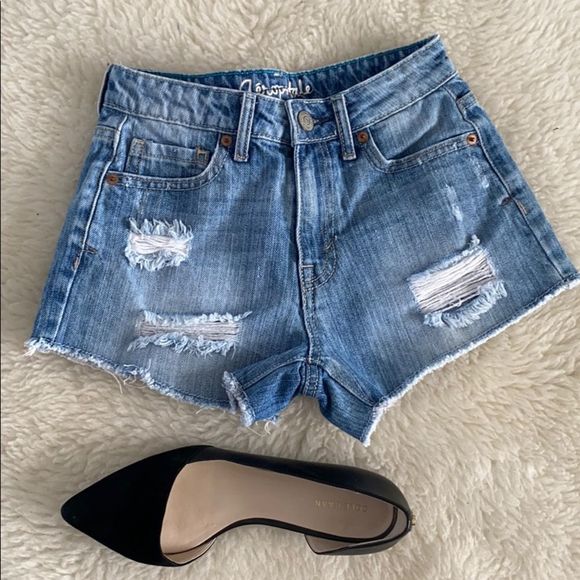Aèropostale high rise shorty shorts. - Picture 2 of 9